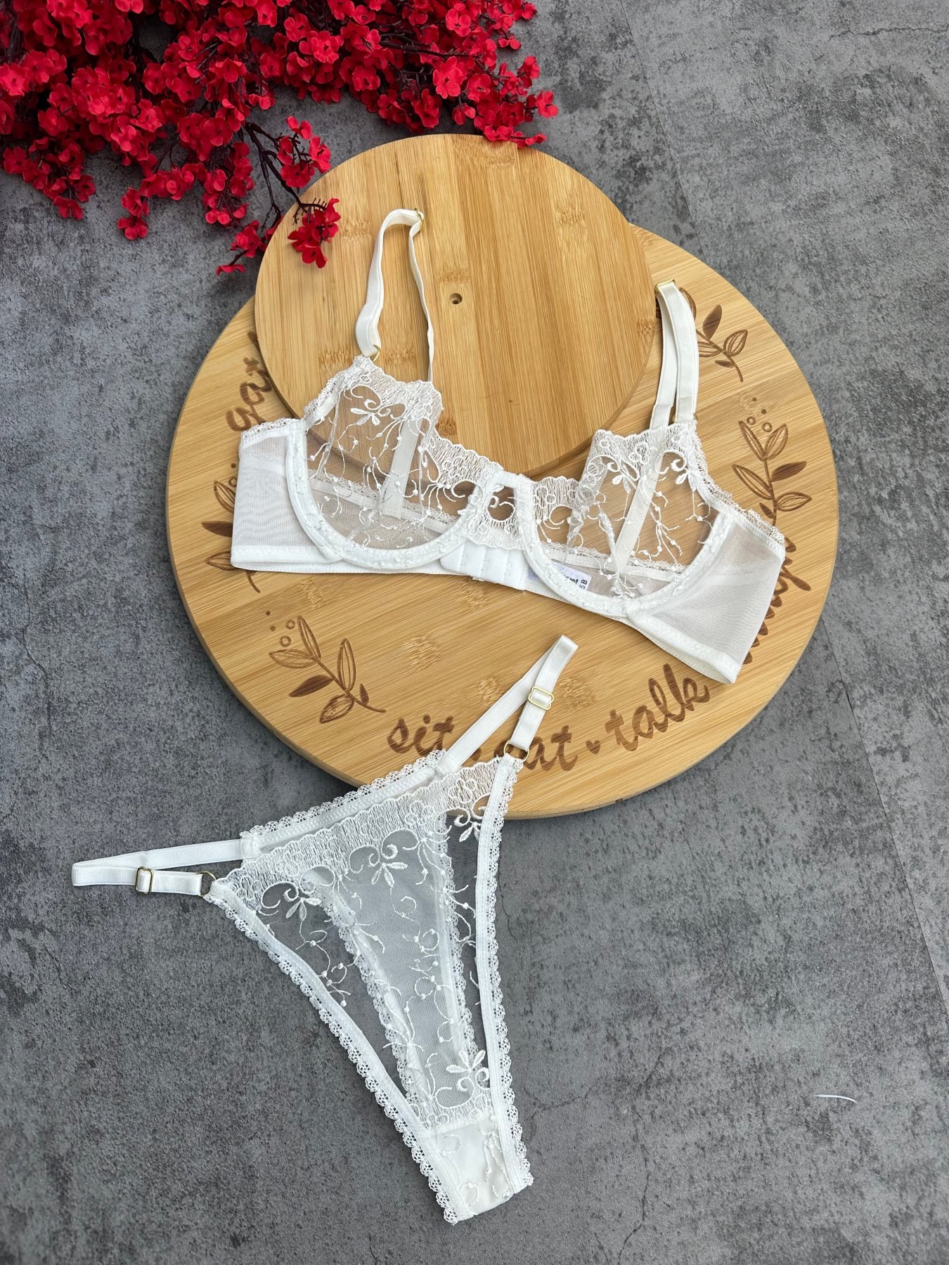 Lash lingerie — view 3